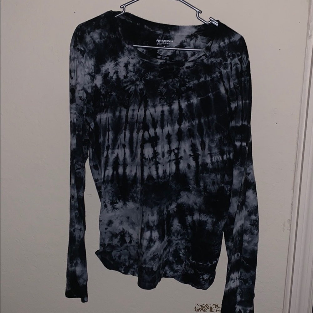 Long sleeve marble shirt